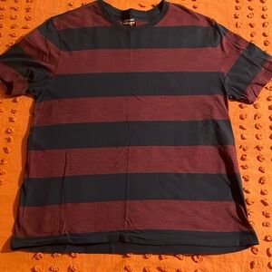 Men’s Gap tshirt - size L